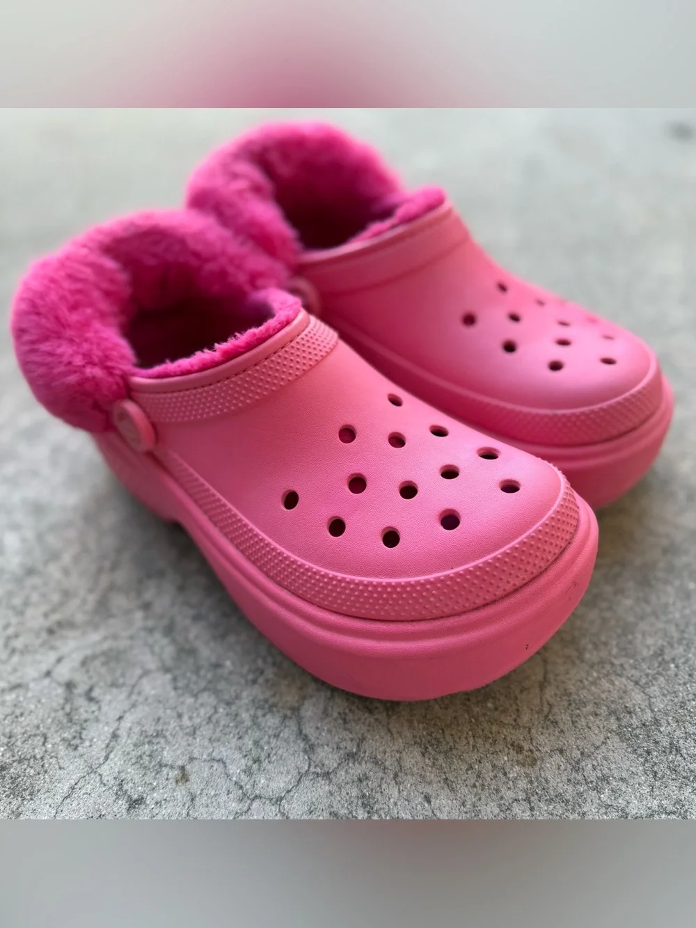 Crocs Stomp Lined Clogs Hyper Pink Fuzzy Shoes M 7 W 9
